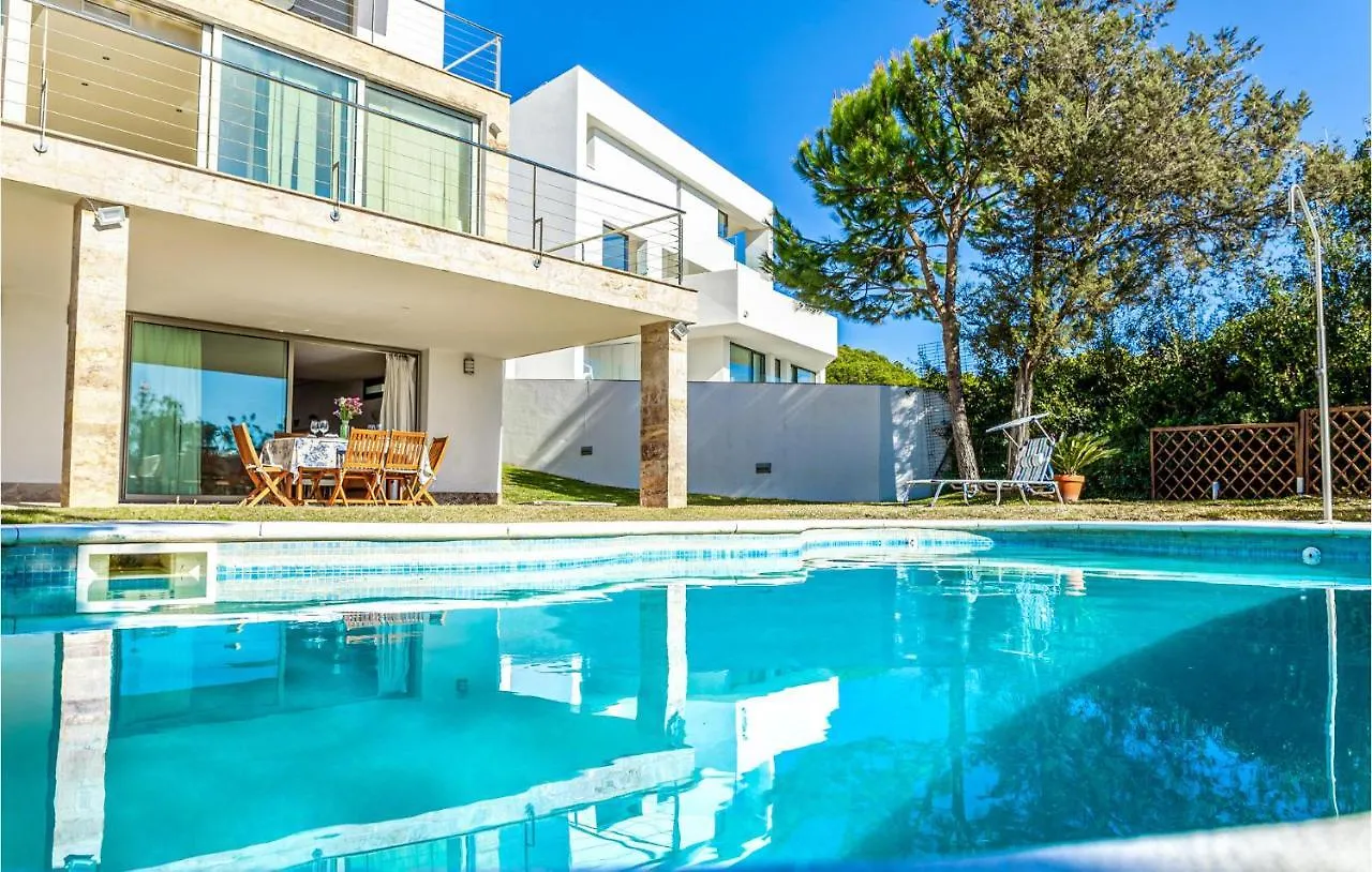 Gorgeous Home In Cartaya With Kitchen Holiday home
